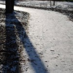 Снег на дорожках