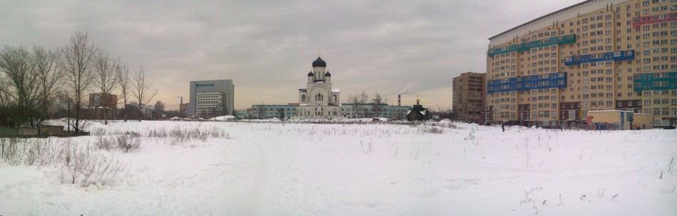 панорамный вид с собором в центре